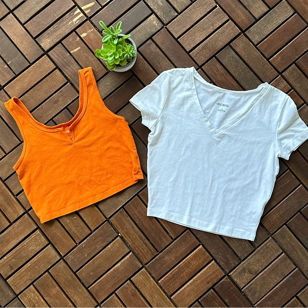 ✨EUC✨ 2 Wild Fable Crop-Tops - Women’s Small